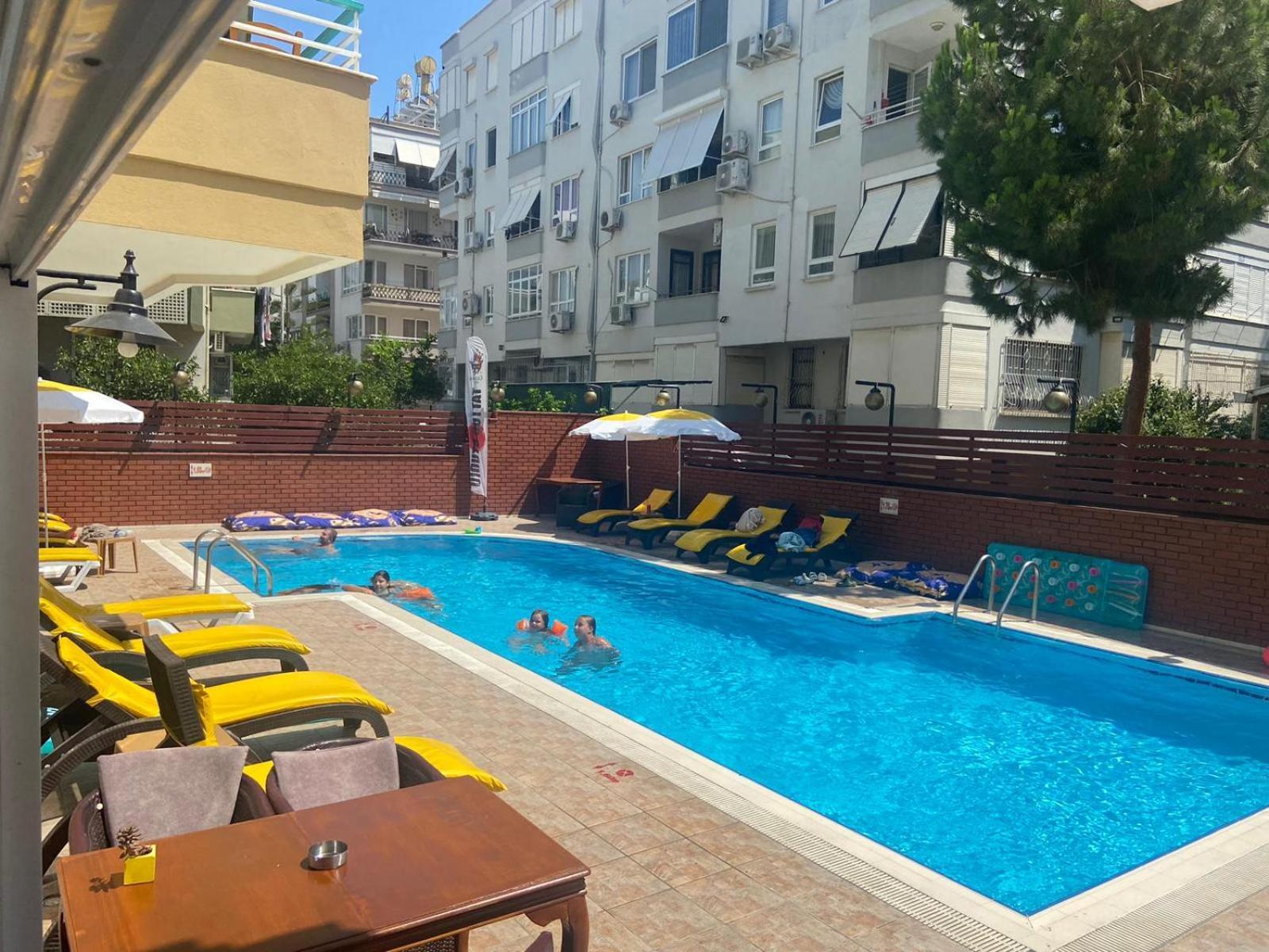 Cleopatra Ada Apart Alanya Exterior photo